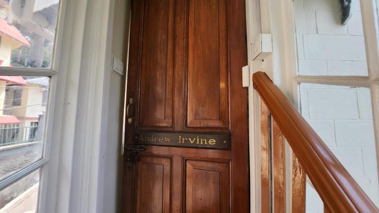 Ivanhoe Hotel Дарджилинг Экстерьер фото