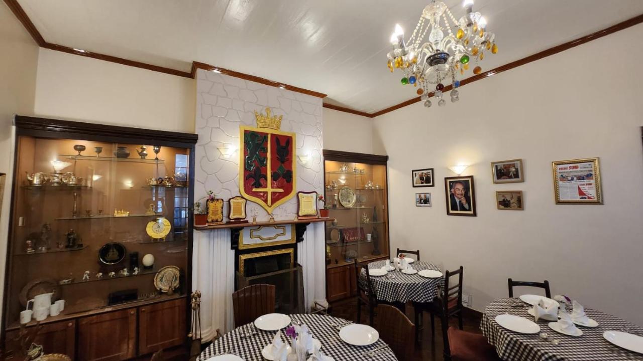 Ivanhoe Hotel Дарджилинг Экстерьер фото