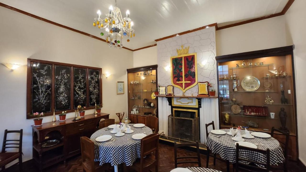 Ivanhoe Hotel Дарджилинг Экстерьер фото