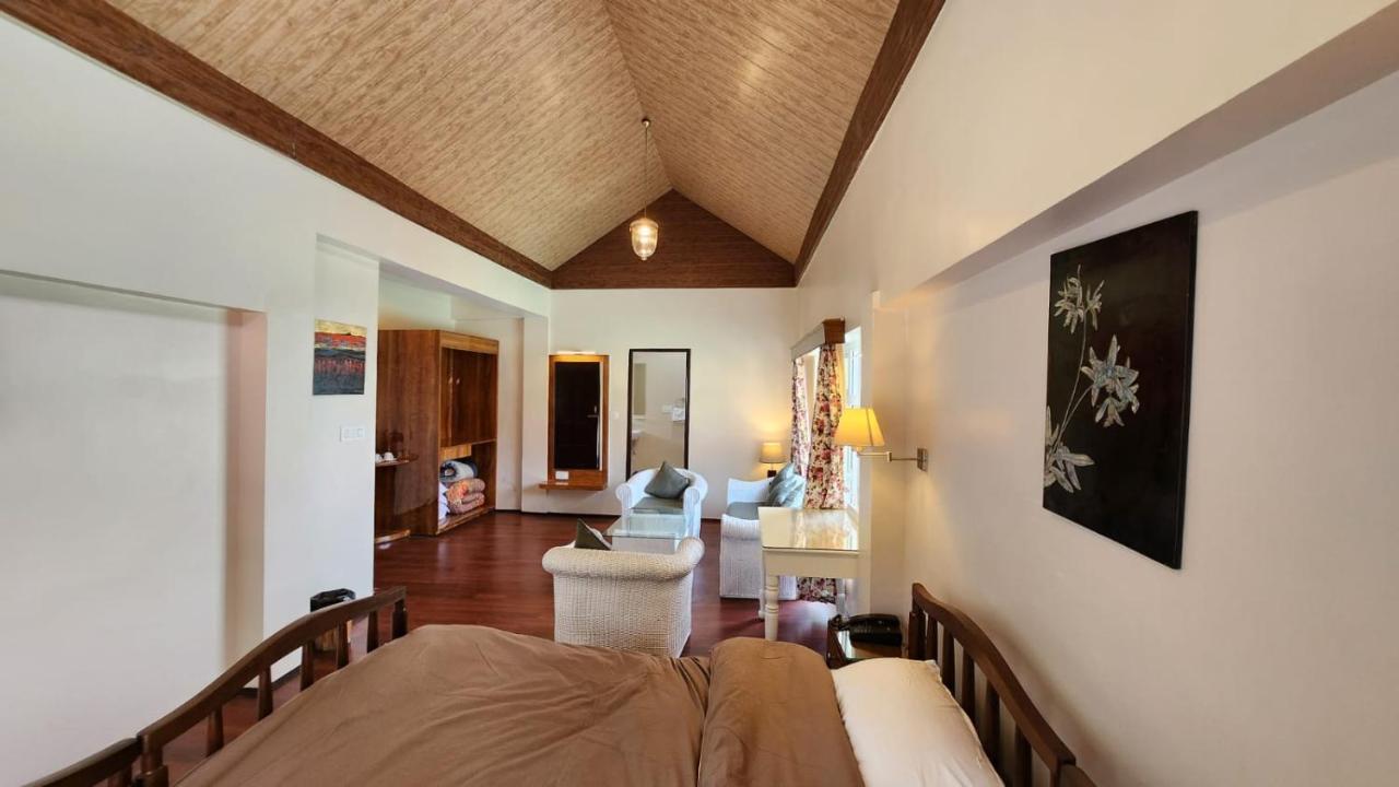 Ivanhoe Hotel Дарджилинг Экстерьер фото